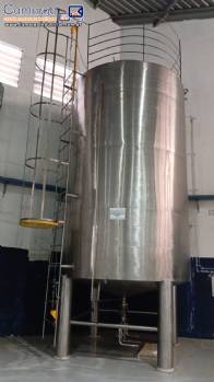 Tanque de armazenamento em ao inox 30.000 litros com escada Fox Caldeiraria