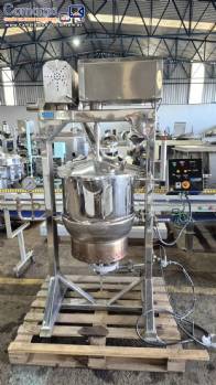 Tacho cozinhador a g�s em inox 100 litros Serinox com exaustor