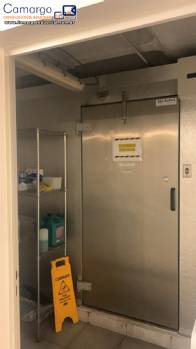 C�mara fria em a�o inox para congelados e resfriados