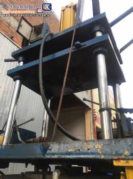 Injetora de alum�nio baixa press�o DJ Fornos